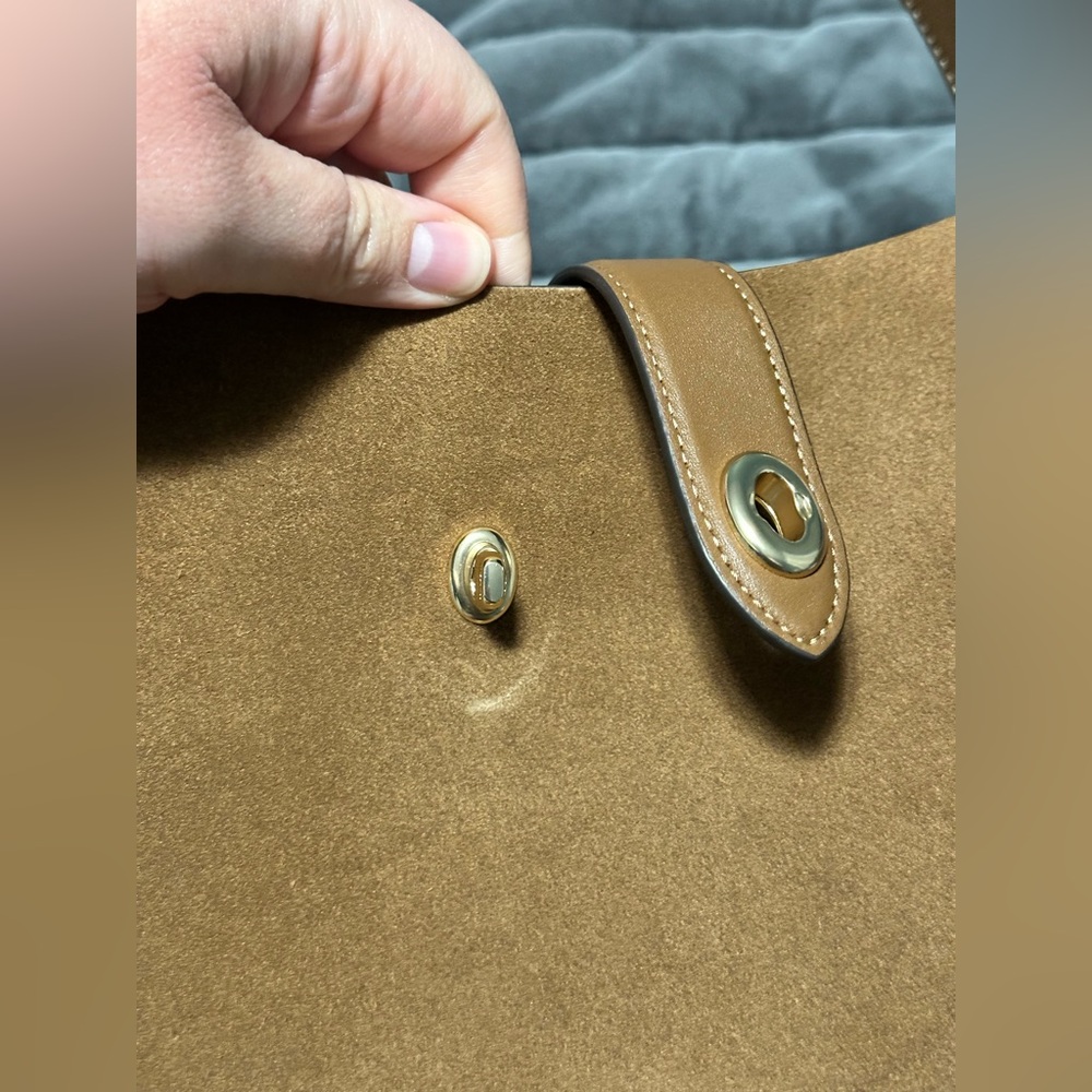 NWT Coach Hadley Sienna Suede Shoulder Bag - Picture 6 of 11